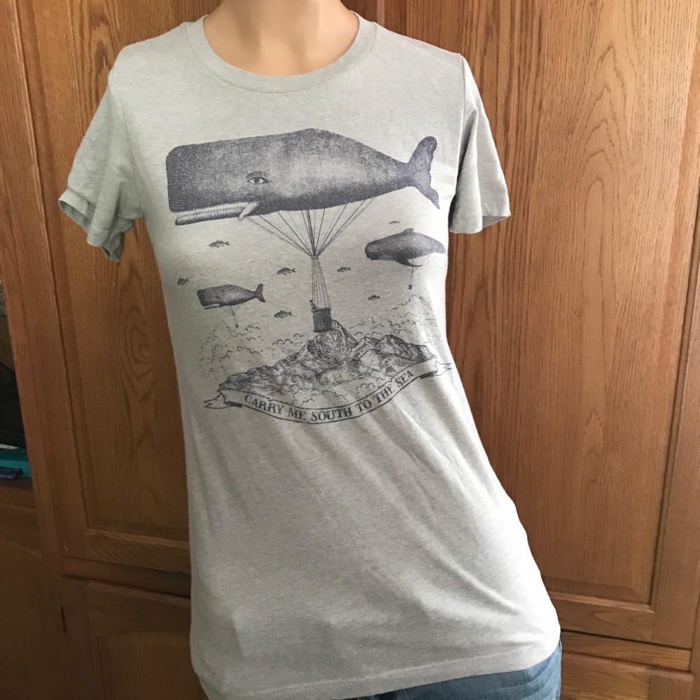 Next Level Apparel Light Gray Whale Graphic Short Sleeve Tee